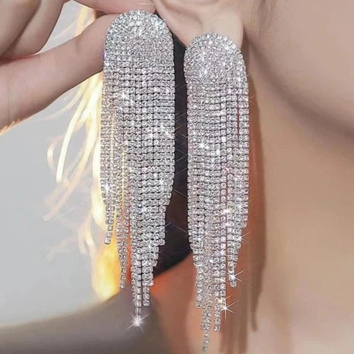 Elegant Drop Earrings - Mojood