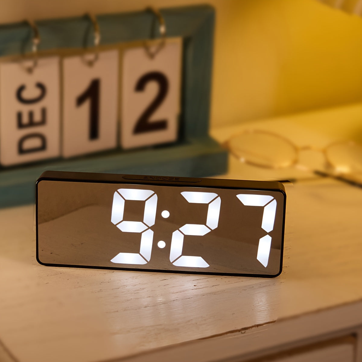 Led Digital Alarm Clock With Mirror - Mojood