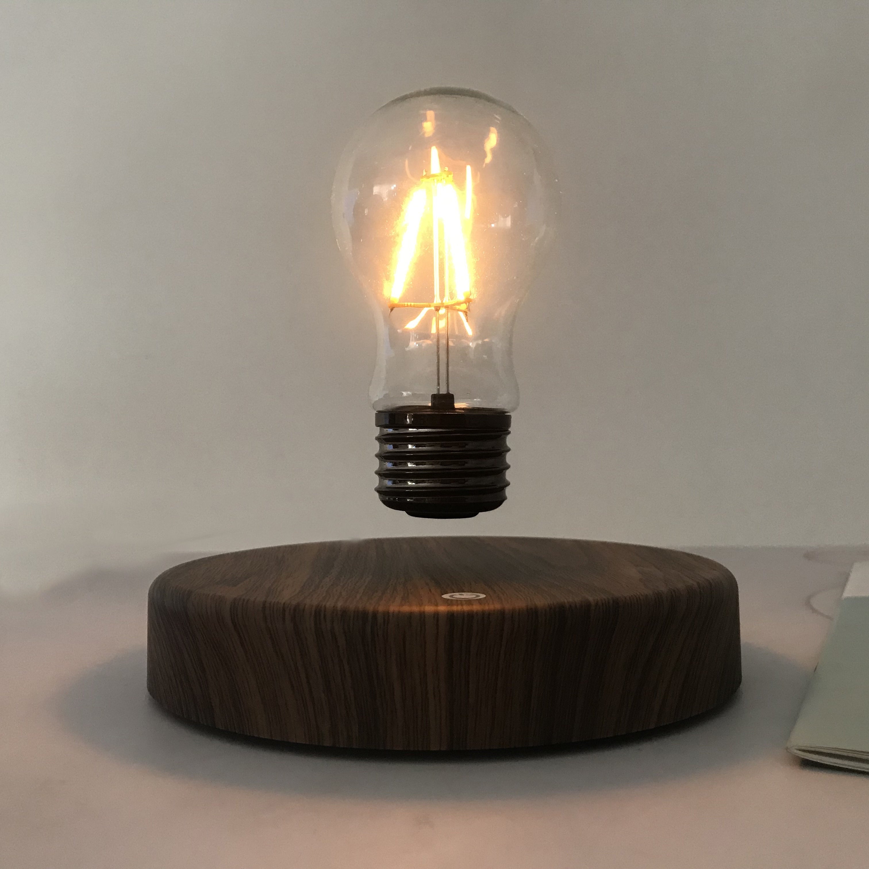Magnetic Suspension Light Bulb, Light - Mojood